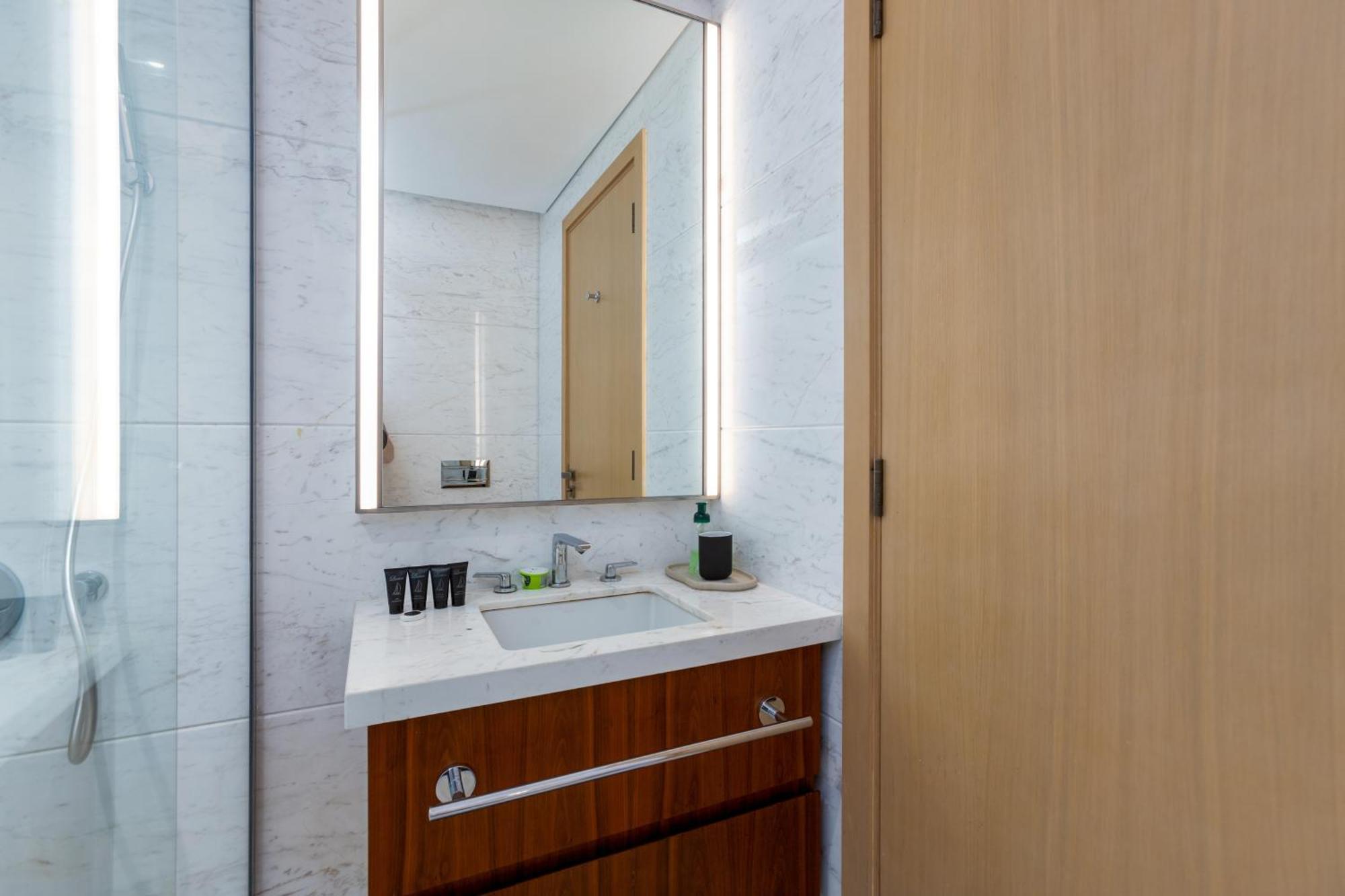 Modern 1Br Apartment, High Floor, Near Dubai Mall Exterior foto